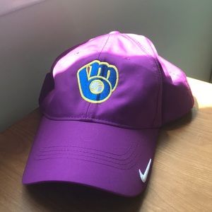 Nike Brewers Golf Hat